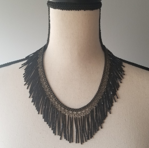 ⚜ Black Fringes Statement Necklace ⚜ - Picture 7 of 9